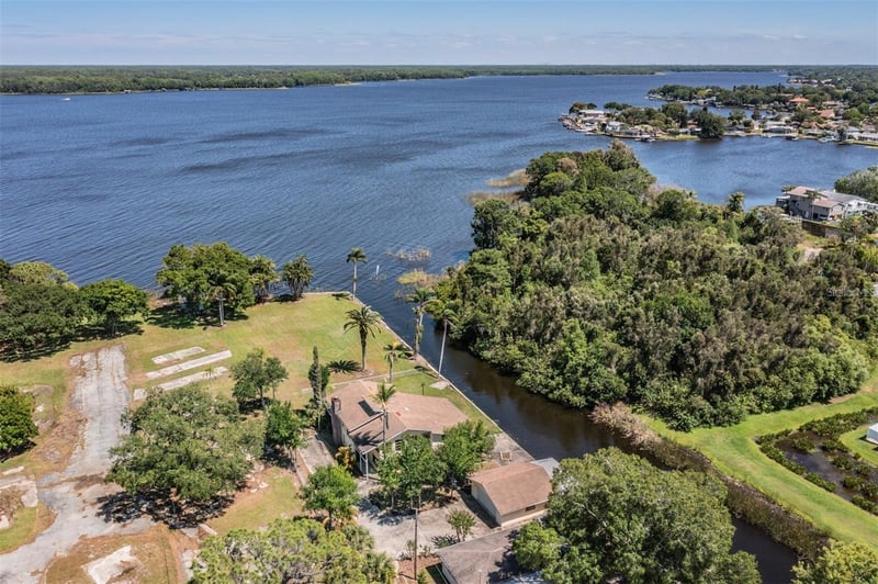 2620 Trent Rd, Palm Harbor, FL 34684