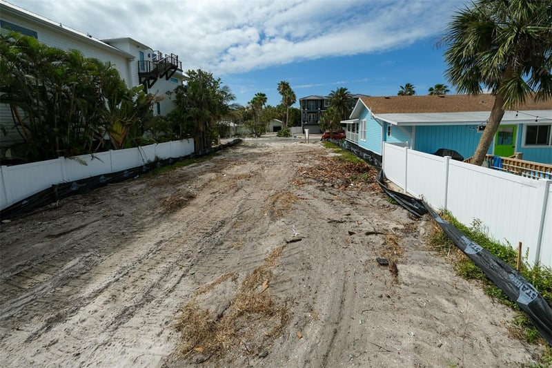 106 S 11th, Bradenton Beach, FL 34217