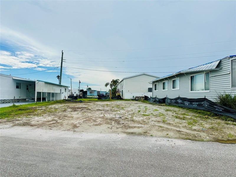 359 Tampico Dr, Palmetto, FL 34221