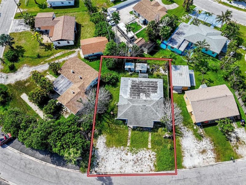 14204 E Parsley Dr, Madeira Beach, FL 33708