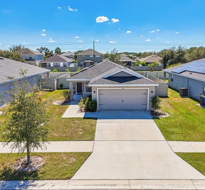 114 Eagle Summit Dr, Ruskin, FL 33570