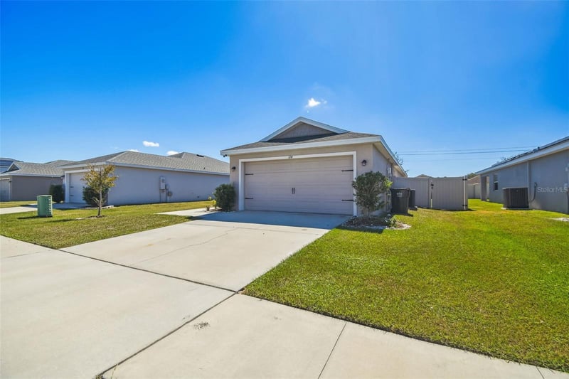 114 Eagle Summit Dr, Ruskin, FL 33570