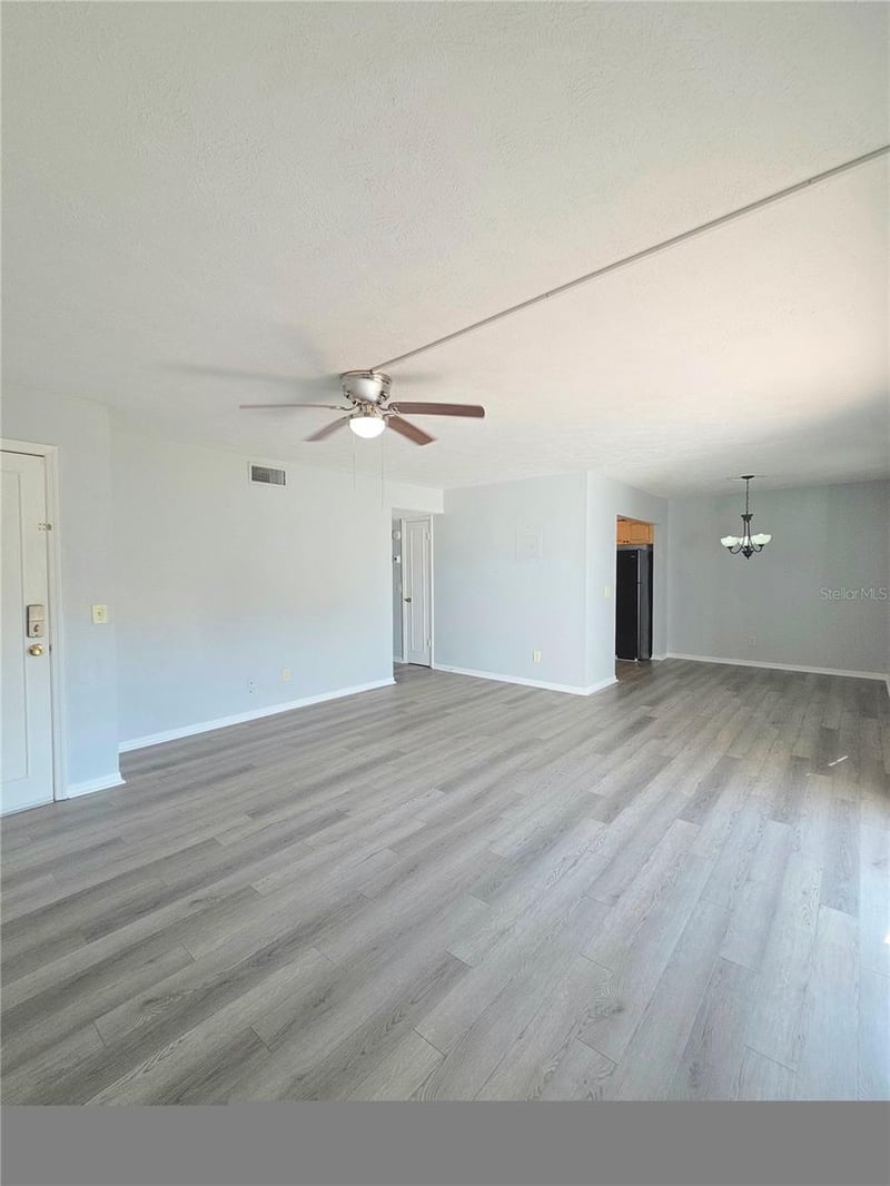 13690 Orange Sunset Dr #102, Tampa, FL 33618