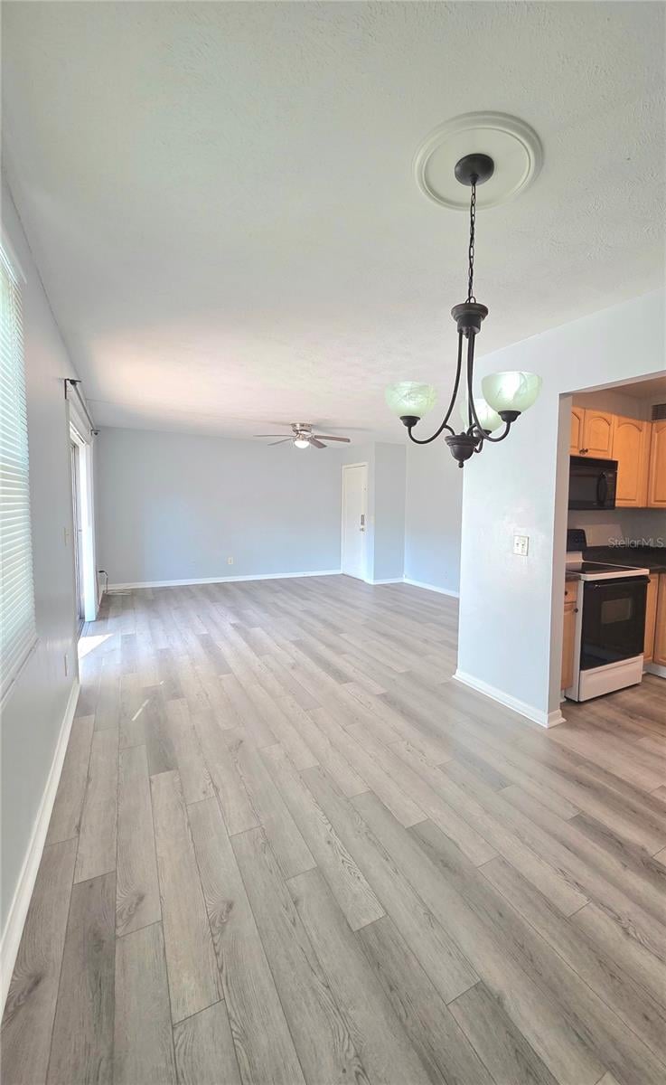13690 Orange Sunset Dr #102, Tampa, FL 33618