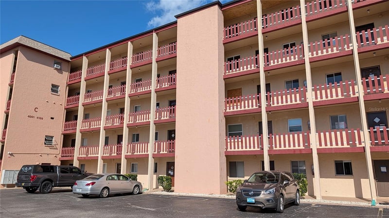 4087 Lake Bayshore Dr #312, Bradenton, FL 34205