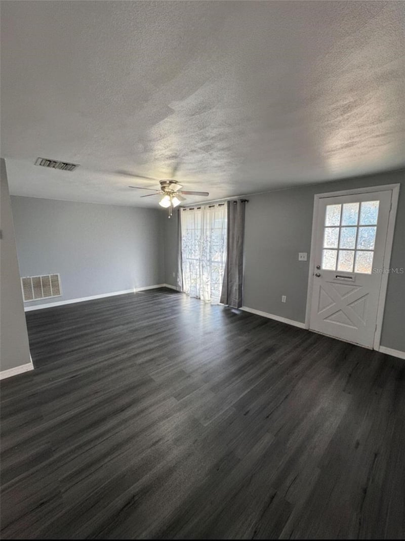 4025 Grayton Dr, New Port Richey, FL 34652