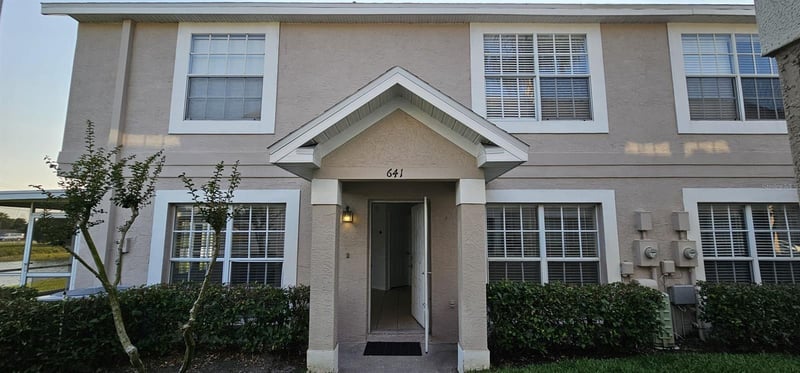 641 Kensington Lake Cir, Brandon, FL 33511