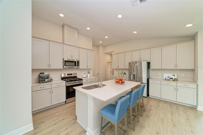 12373 Oak Hill Way, Parrish, FL 34219