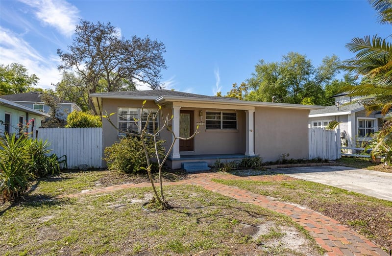 3306 W Fielder St, Tampa, FL 33611