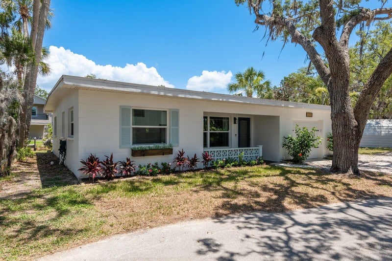5270 Miller Bayou Dr, Port Richey, FL 34668