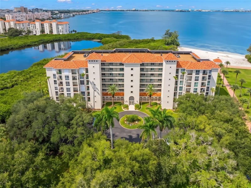 4780 Dolphin Cay Ln S #109, St Petersburg, FL 33711