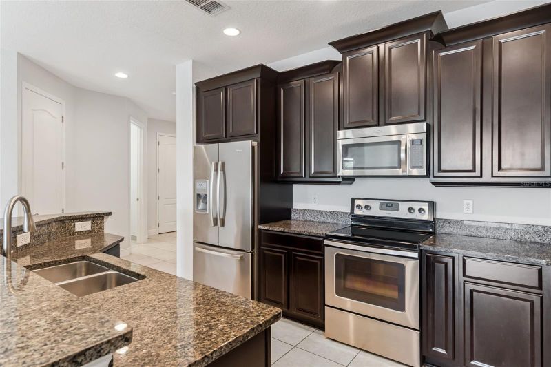 10738 Belfry Cir, Orlando, FL 32832