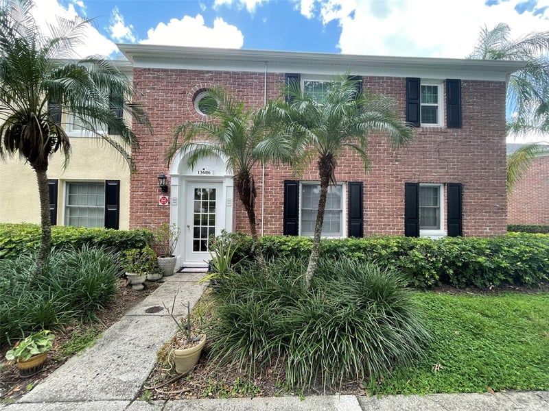 13686 Orange Sunset Dr #201, Tampa, FL 33618
