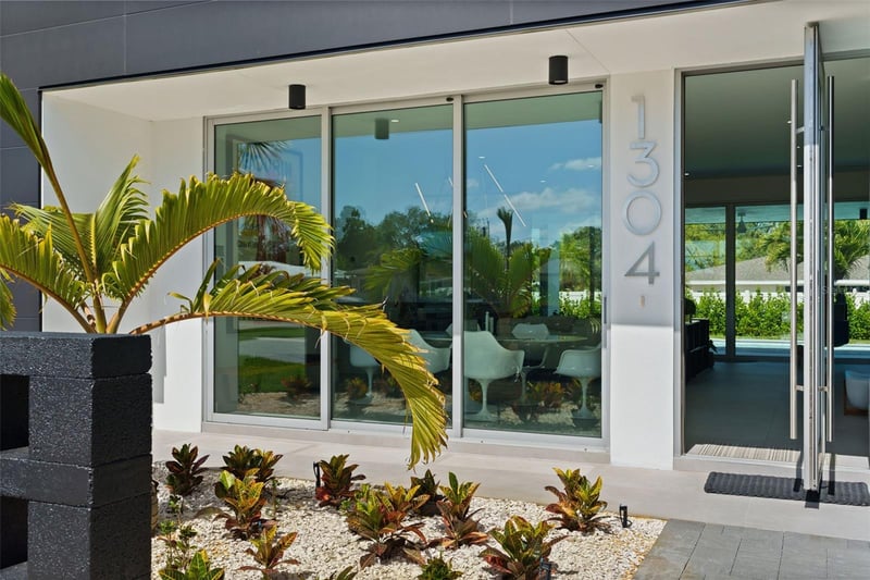 1304 Indian Rocks Rd, Belleair, FL 33756