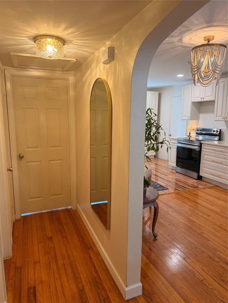 519 Norfolk St, Dunedin, FL 34698