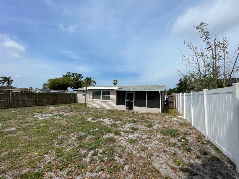 2702 Druid Pl, Holiday, FL 34691