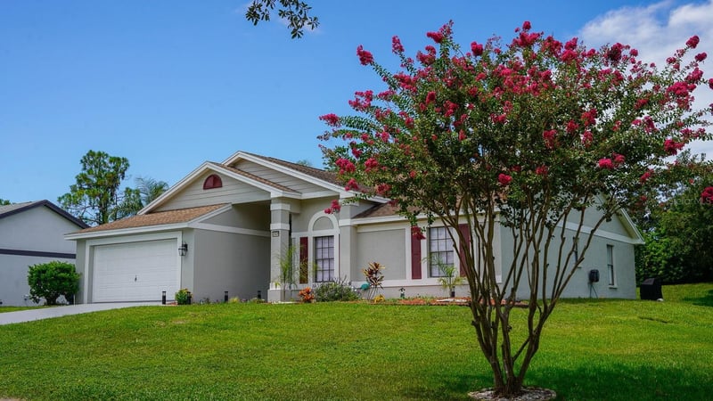 8141 Golf Club Ct, Hudson, FL 34667