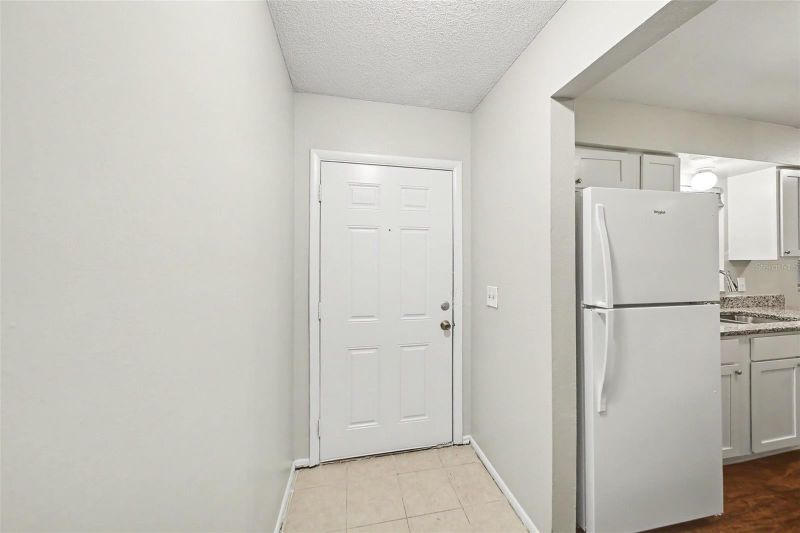 702 Gregory Ct, Altamonte Springs, FL 32701