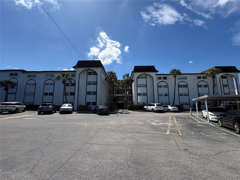 2525 W Bay Dr #C34, Largo, FL 33770