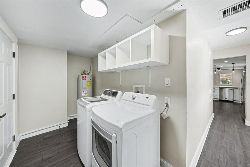 1204 E Cayuga St, Tampa, FL 33603
