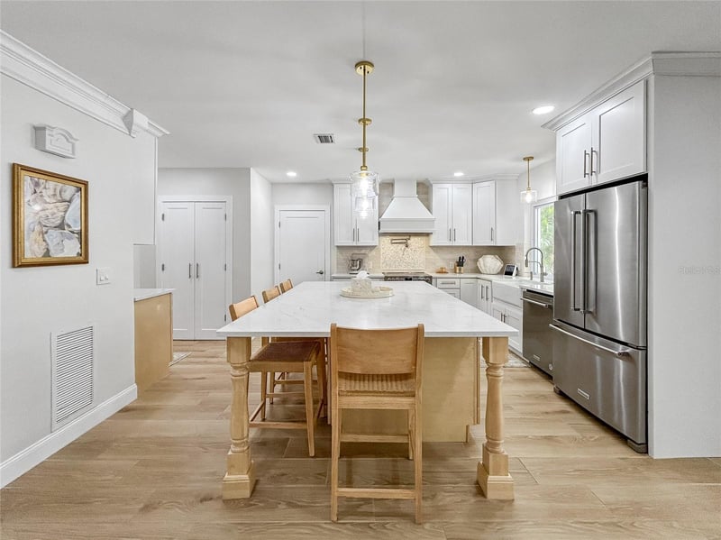 5853 Leeland St S, St Petersburg, FL 33715