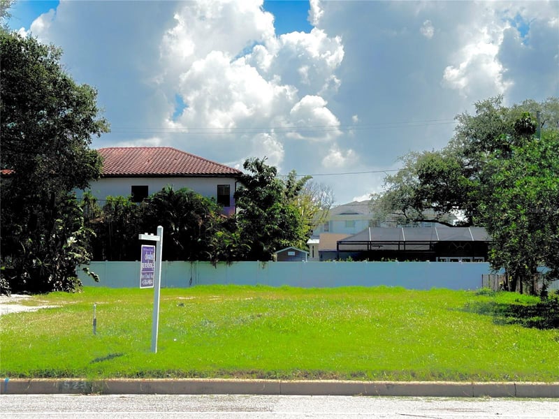 523 W Davis Blvd, Tampa, FL 33606