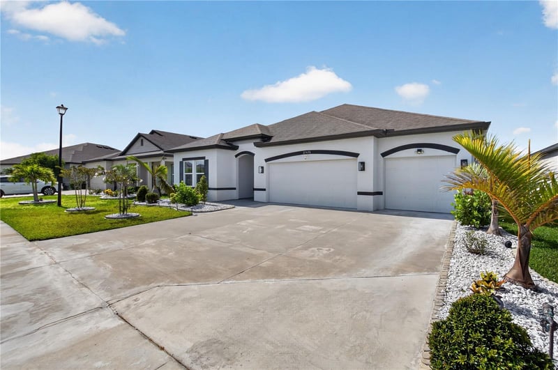 2526 Sand Gables Trl, Bradenton, FL 34208