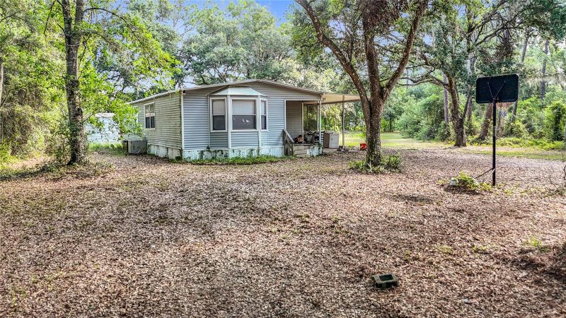 38625 County Line Rd, Zephyrhills, FL 33540