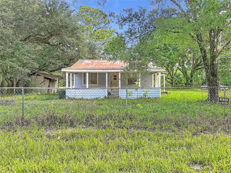 1007 Hawthorn St, Zephyrhills, FL 33540