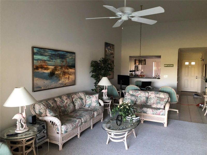 6211 Timber Lake Dr #B4, Sarasota, FL 34243