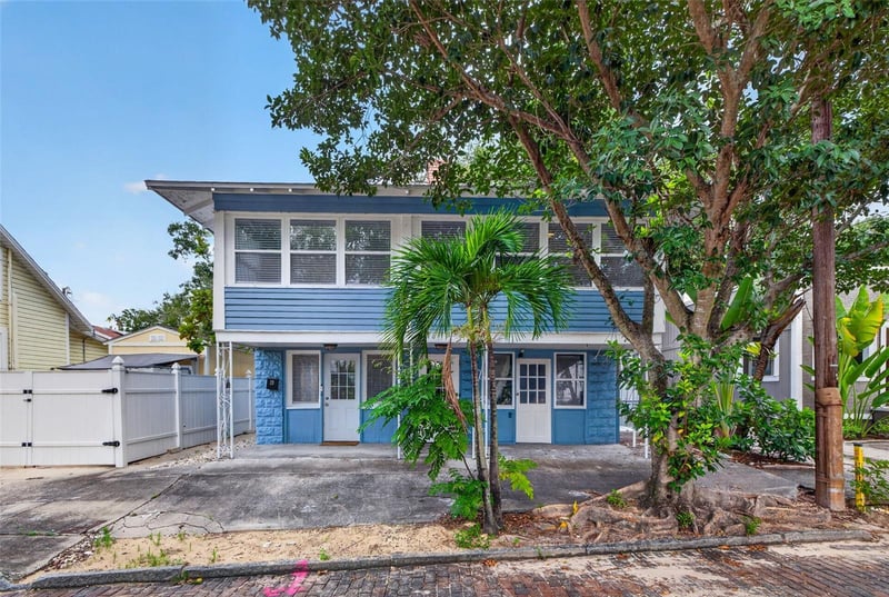 1059 5th St N, St Petersburg, FL 33701