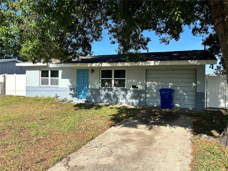 6126 58th St N, Kenneth City, FL 33709