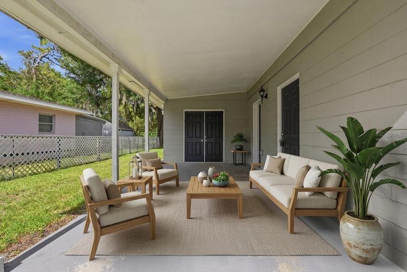 917 Kensington Dr, Orlando, FL 32808