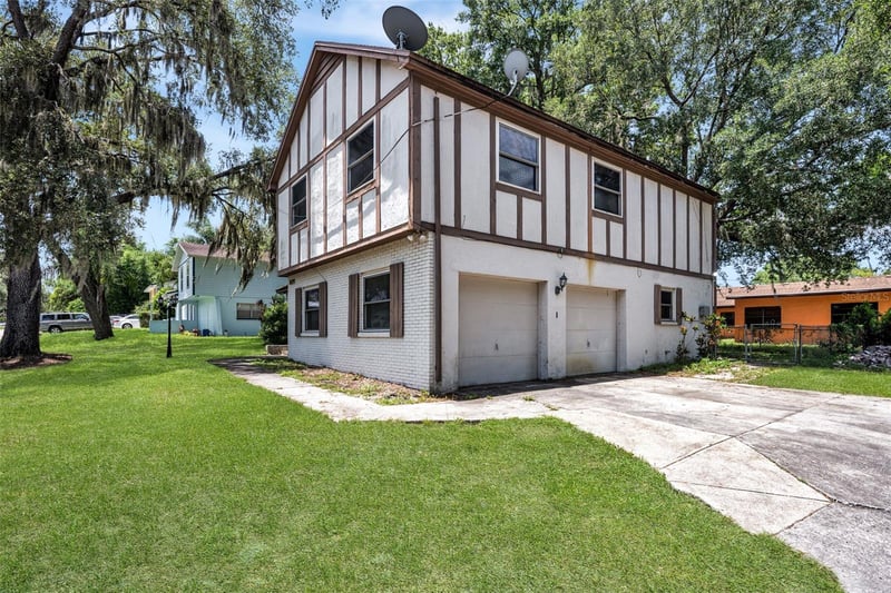8020 Tierra Verde Dr, Tampa, FL 33617