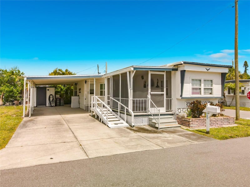 800 32nd Ave S #727, St Petersburg, FL 33705