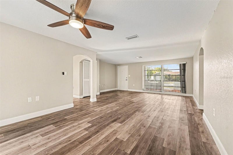 3207 Salisbury Dr, Holiday, FL 34691