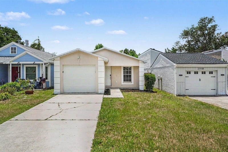 23110 Dover Dr, Land O Lakes, FL 34639