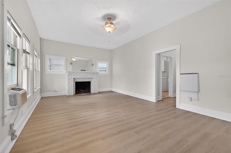 633 7th Ave N, St Petersburg, FL 33701