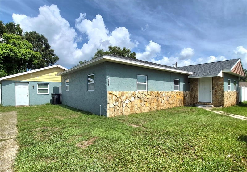 709 E 119th Ave, Tampa, FL 33612