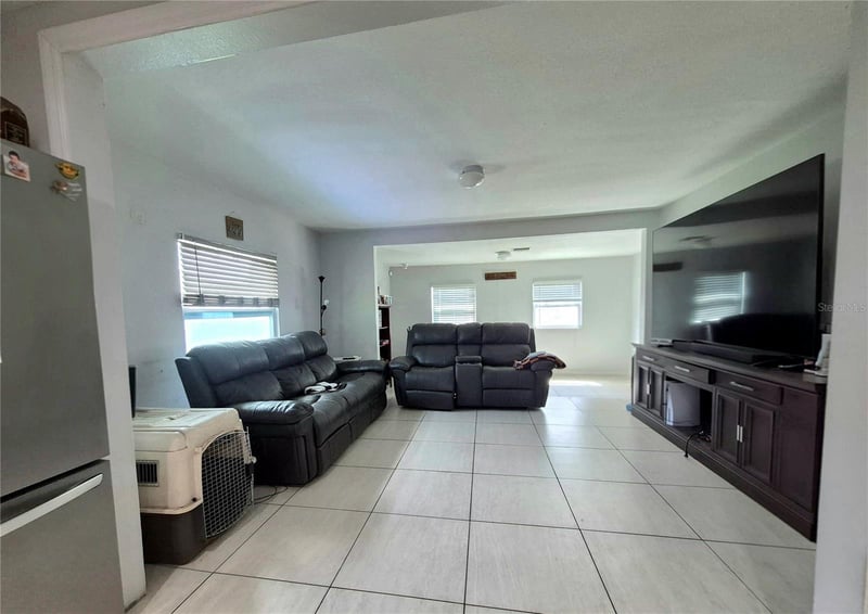 709 E 119th Ave, Tampa, FL 33612