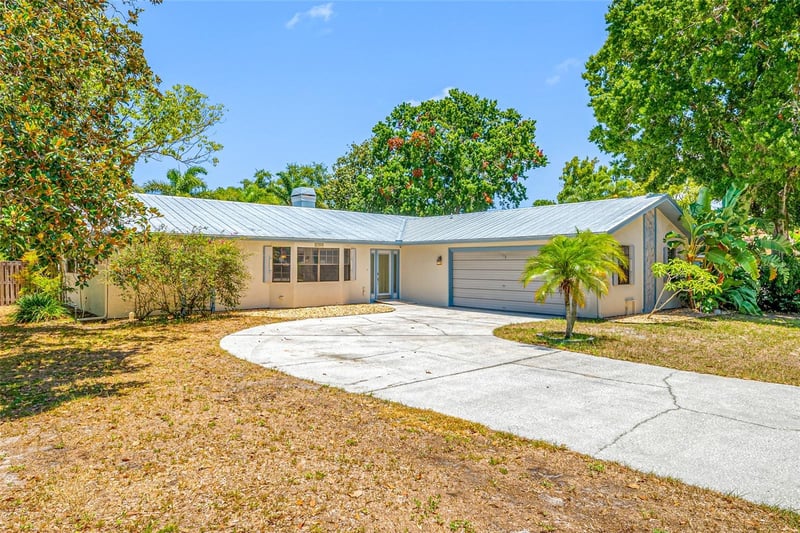 2409 Osprey Ave, Palm Harbor, FL 34683
