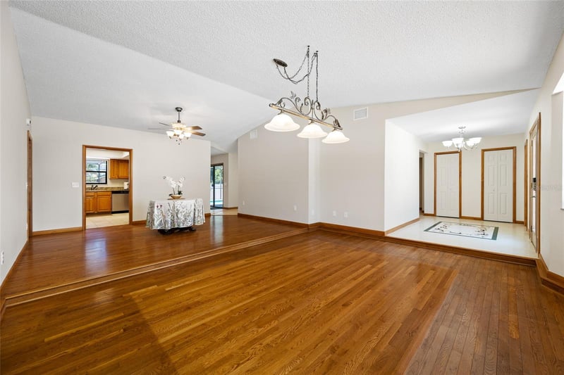 2409 Osprey Ave, Palm Harbor, FL 34683