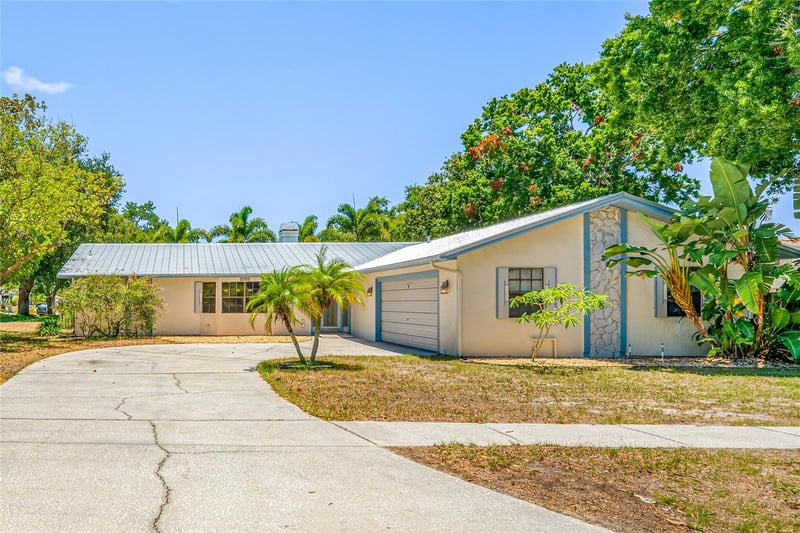 2409 Osprey Ave, Palm Harbor, FL 34683