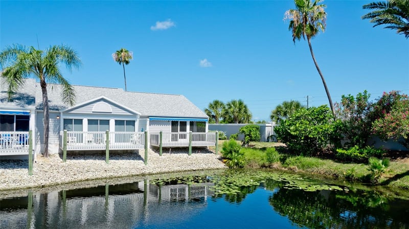 506 Woodstork Cir, Bradenton, FL 34209