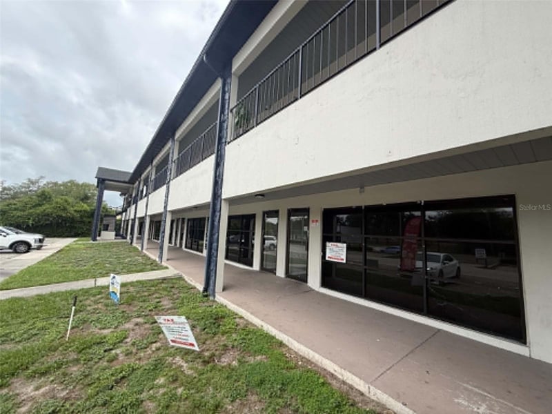 1005 W Busch Blvd, Tampa, FL 33612