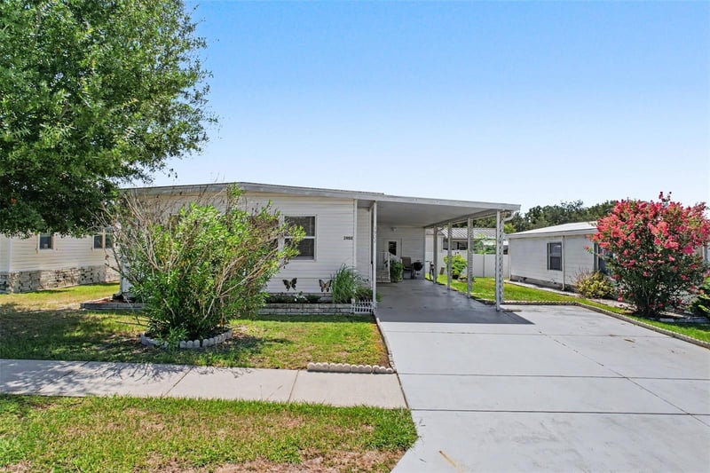 3902 Julie Dr, Wesley Chapel, FL 33543