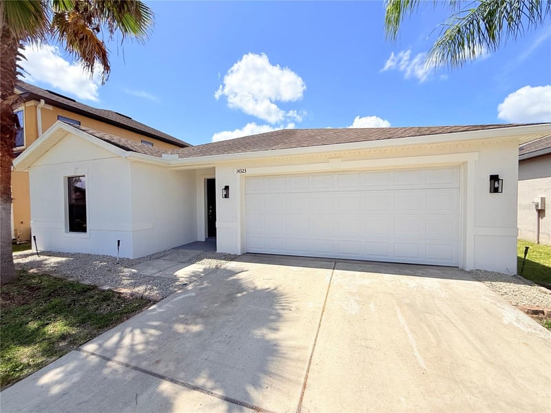14323 Haddon Mist Dr, Wimauma, FL 33598