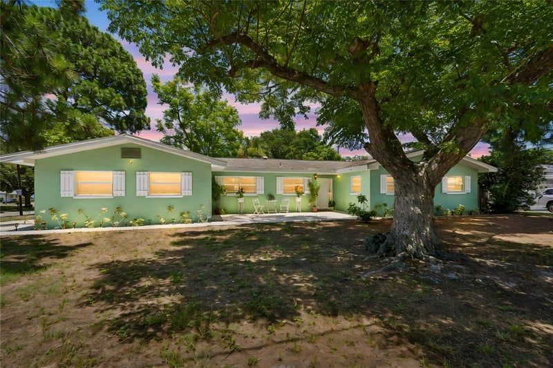 1357 S Evergreen Ave, Clearwater, FL 33756