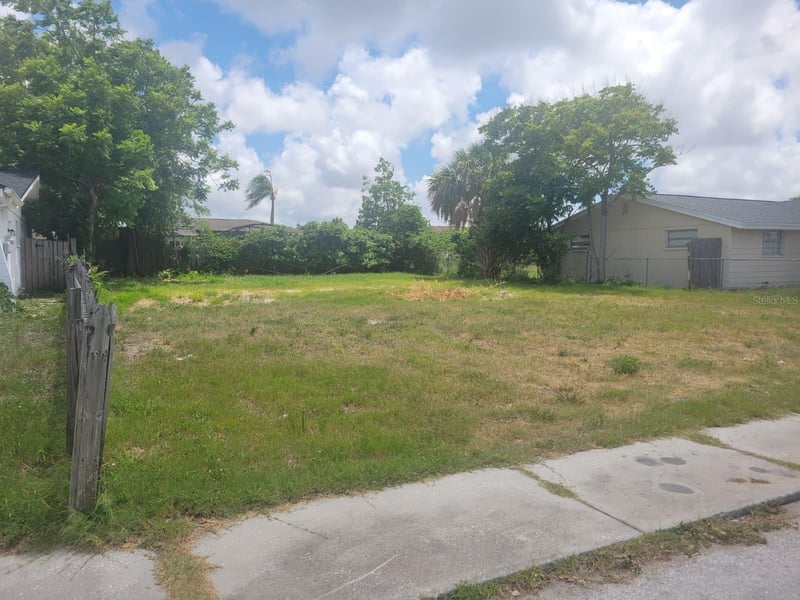 7404 Ingleside Dr, Port Richey, FL 34668