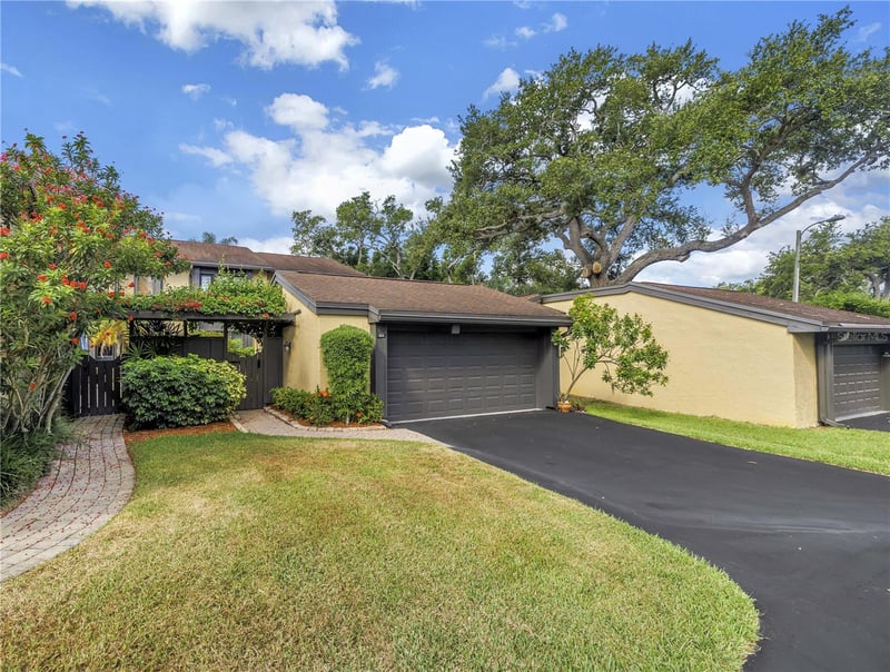 13300 Indian Rocks Rd #103, Largo, FL 33774